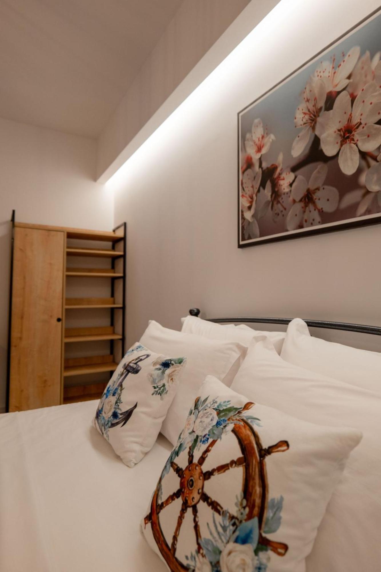 Aleksandra Apartments Sarandë 외부 사진